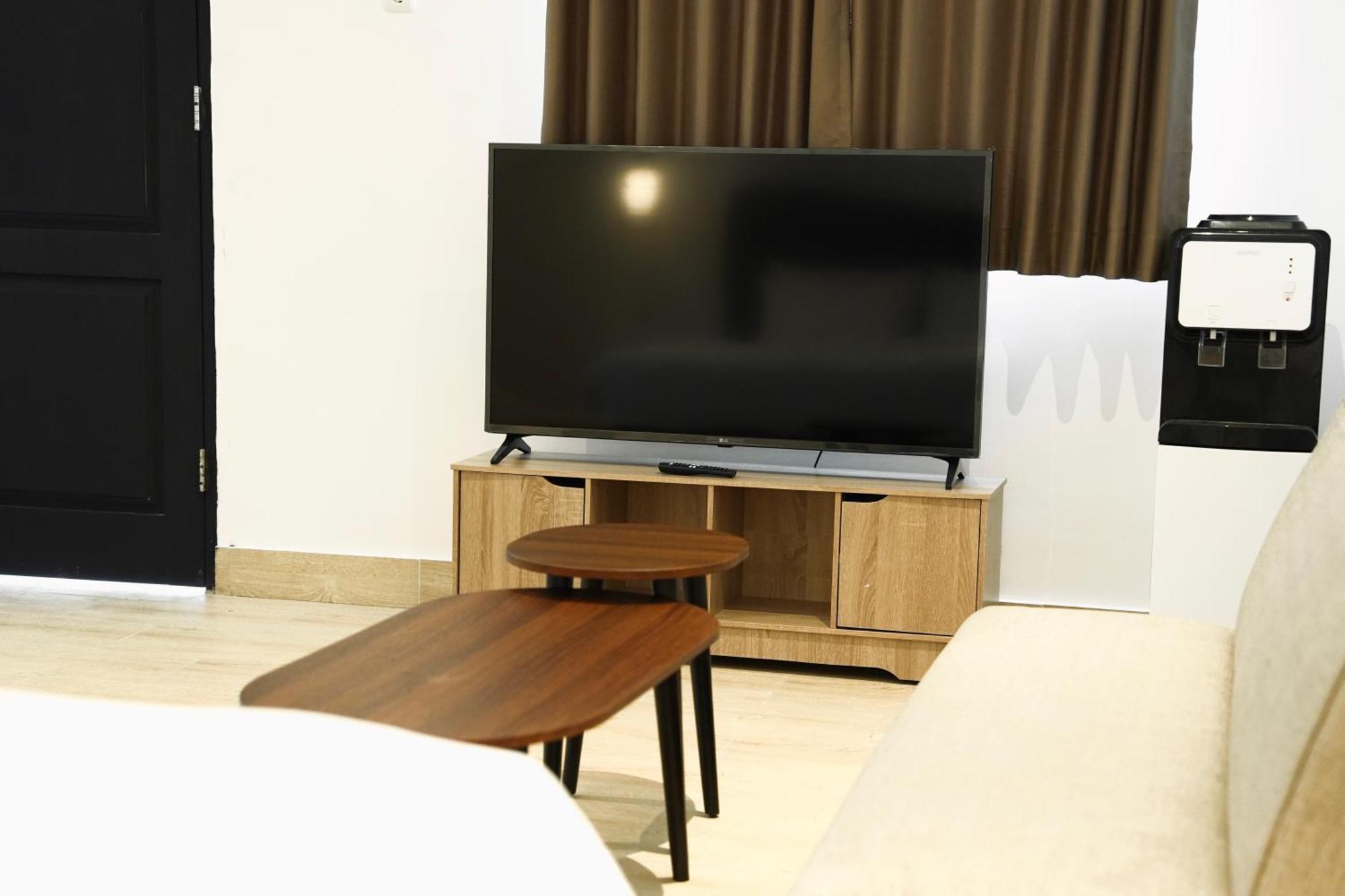 Studio Deluxe